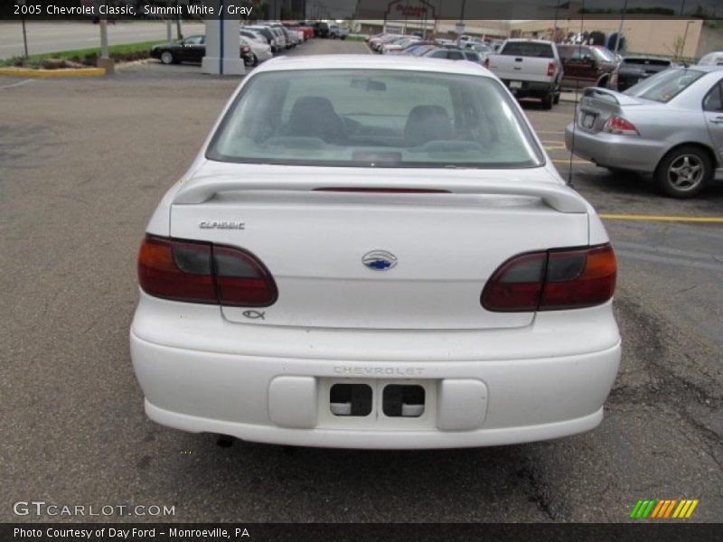 Summit White / Gray 2005 Chevrolet Classic