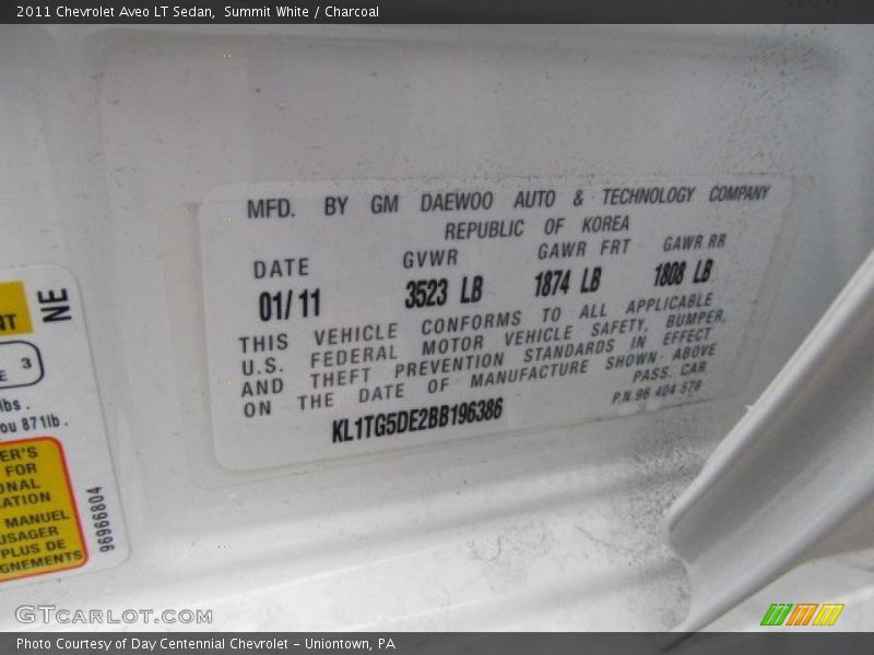 Summit White / Charcoal 2011 Chevrolet Aveo LT Sedan