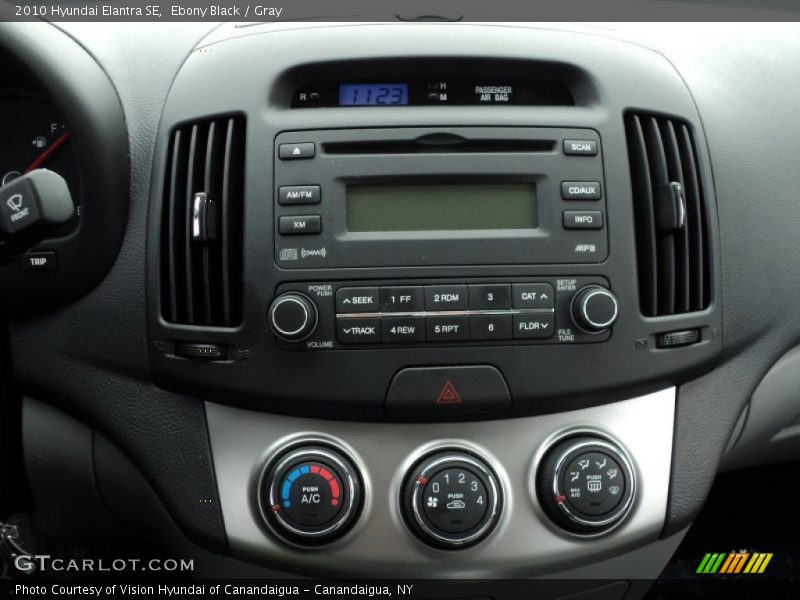 Ebony Black / Gray 2010 Hyundai Elantra SE