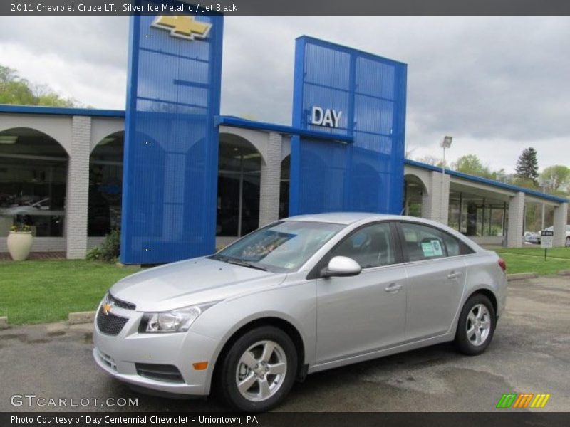 Silver Ice Metallic / Jet Black 2011 Chevrolet Cruze LT