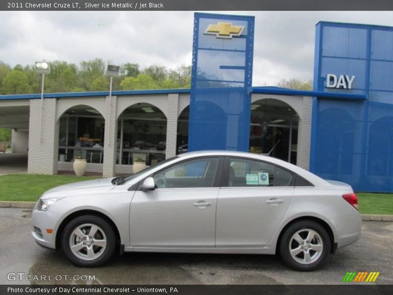 Silver Ice Metallic / Jet Black 2011 Chevrolet Cruze LT