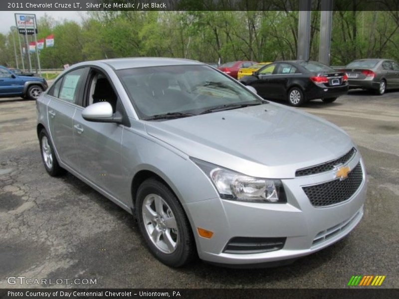 Silver Ice Metallic / Jet Black 2011 Chevrolet Cruze LT