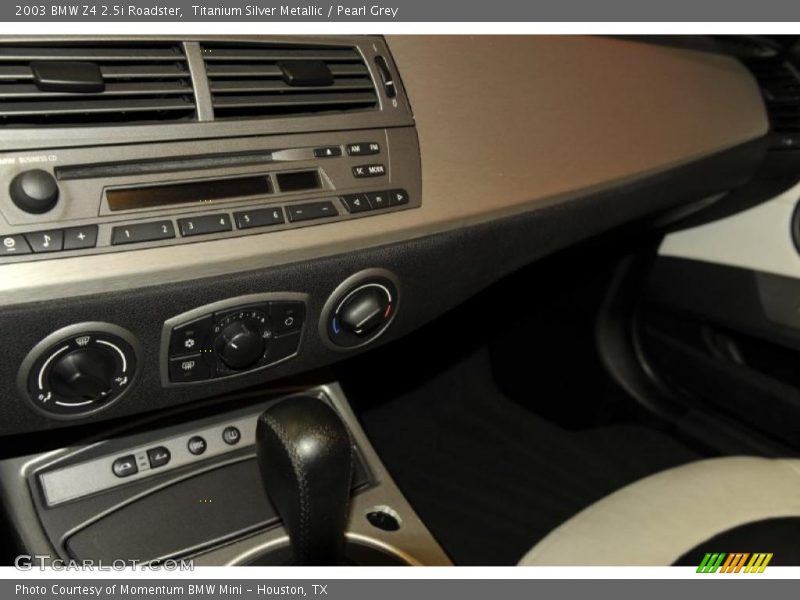 Titanium Silver Metallic / Pearl Grey 2003 BMW Z4 2.5i Roadster