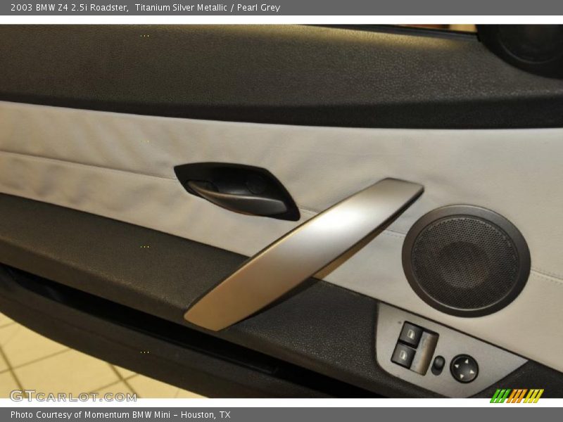 Titanium Silver Metallic / Pearl Grey 2003 BMW Z4 2.5i Roadster
