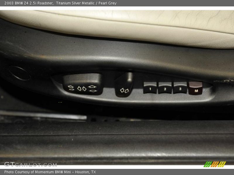 Titanium Silver Metallic / Pearl Grey 2003 BMW Z4 2.5i Roadster