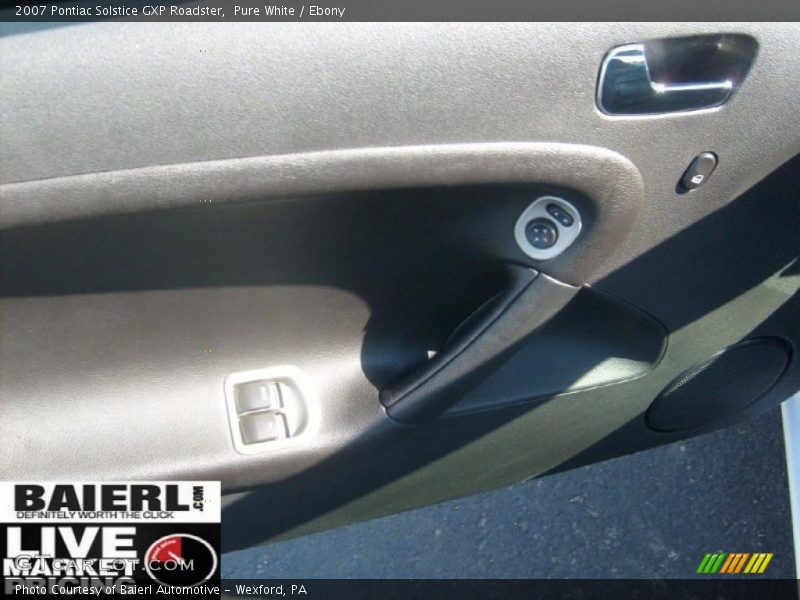 Pure White / Ebony 2007 Pontiac Solstice GXP Roadster