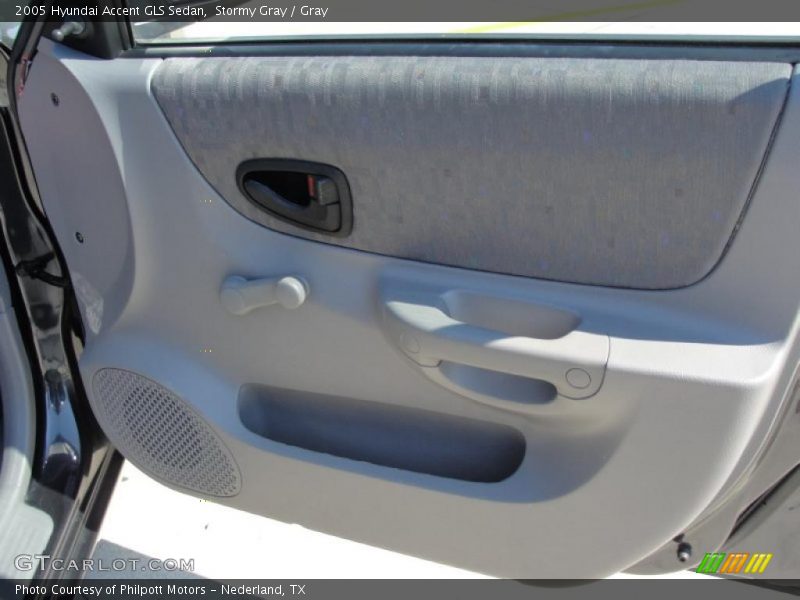 Stormy Gray / Gray 2005 Hyundai Accent GLS Sedan