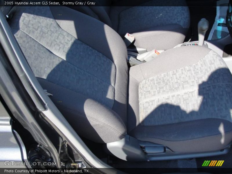 Stormy Gray / Gray 2005 Hyundai Accent GLS Sedan