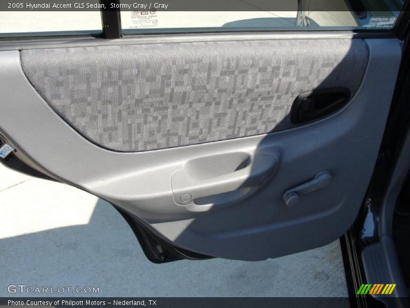 Stormy Gray / Gray 2005 Hyundai Accent GLS Sedan