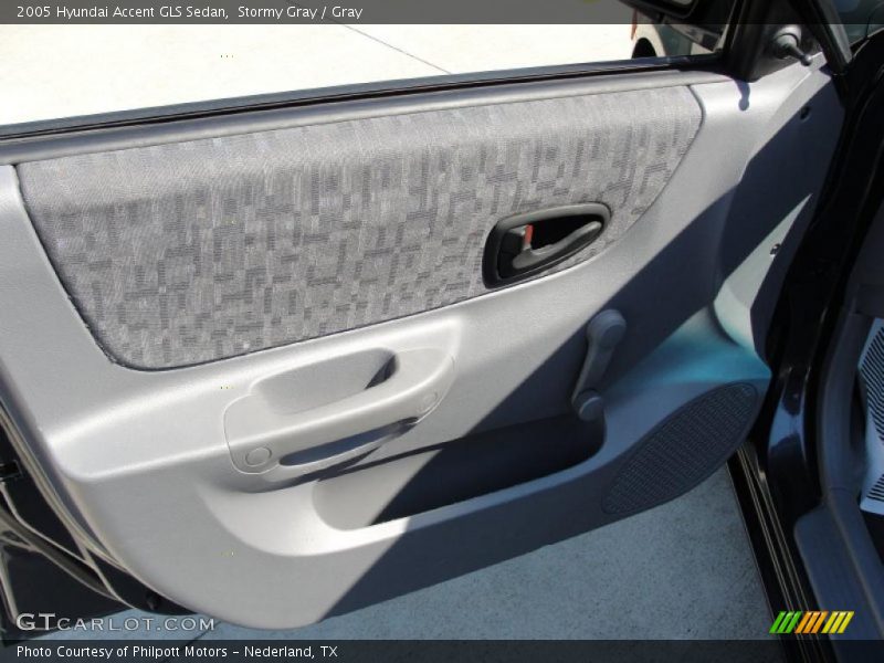 Stormy Gray / Gray 2005 Hyundai Accent GLS Sedan