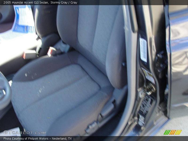 Stormy Gray / Gray 2005 Hyundai Accent GLS Sedan