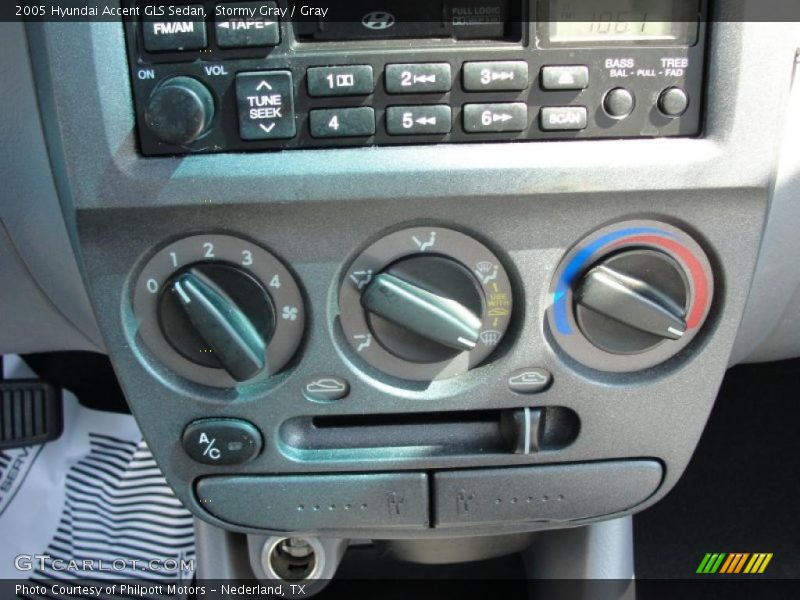 Stormy Gray / Gray 2005 Hyundai Accent GLS Sedan