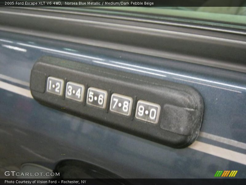 Norsea Blue Metallic / Medium/Dark Pebble Beige 2005 Ford Escape XLT V6 4WD