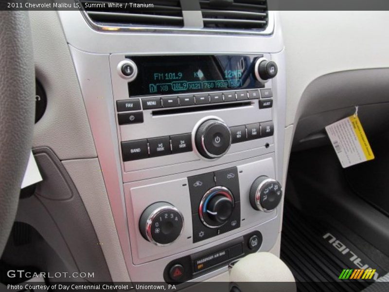 Summit White / Titanium 2011 Chevrolet Malibu LS