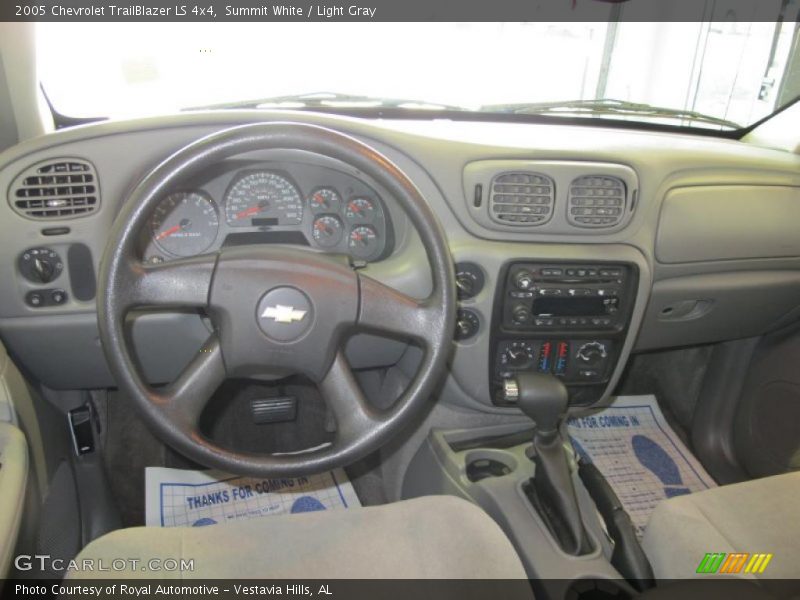 Summit White / Light Gray 2005 Chevrolet TrailBlazer LS 4x4