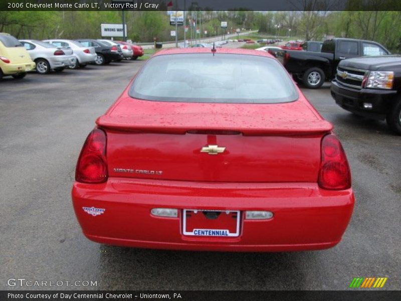 Victory Red / Gray 2006 Chevrolet Monte Carlo LT