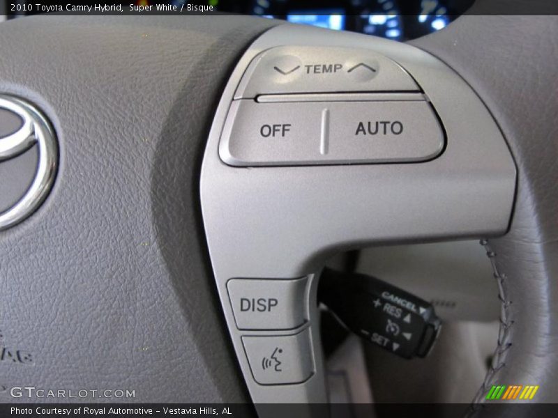 Controls of 2010 Camry Hybrid