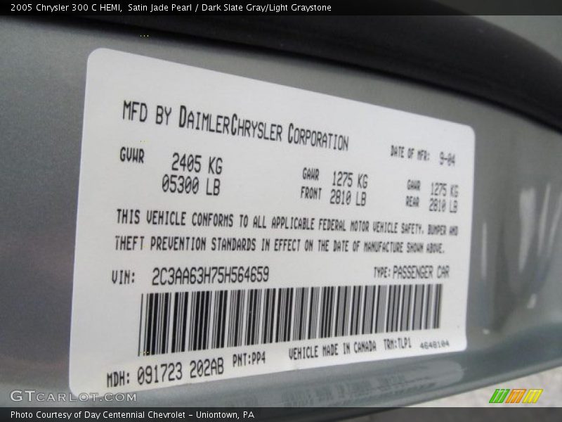 Satin Jade Pearl / Dark Slate Gray/Light Graystone 2005 Chrysler 300 C HEMI