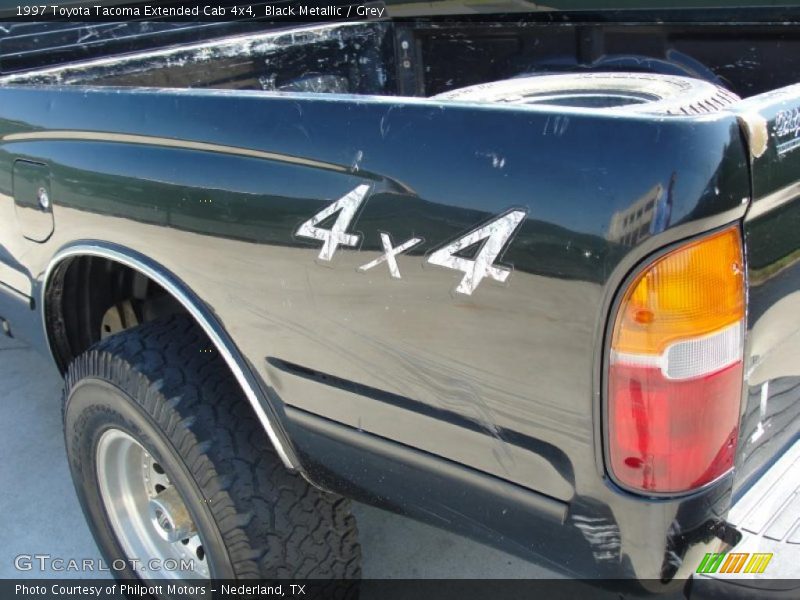 Black Metallic / Grey 1997 Toyota Tacoma Extended Cab 4x4