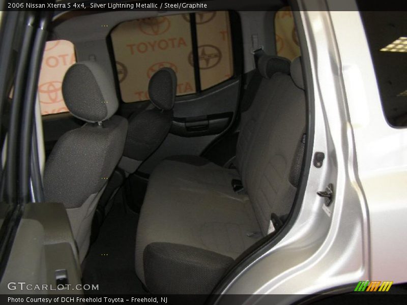 Silver Lightning Metallic / Steel/Graphite 2006 Nissan Xterra S 4x4