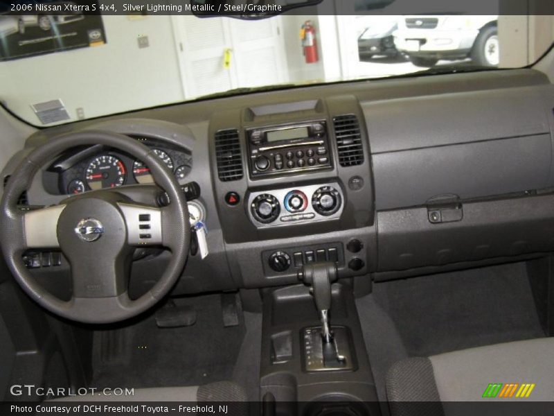 Silver Lightning Metallic / Steel/Graphite 2006 Nissan Xterra S 4x4