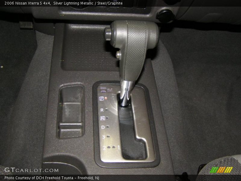 Silver Lightning Metallic / Steel/Graphite 2006 Nissan Xterra S 4x4