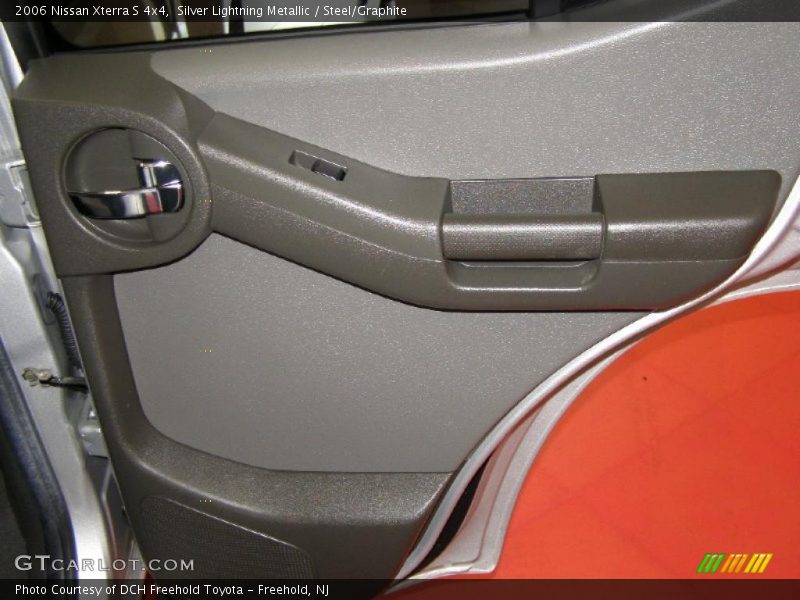 Silver Lightning Metallic / Steel/Graphite 2006 Nissan Xterra S 4x4