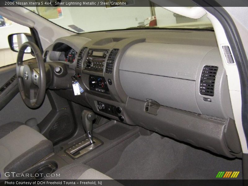Silver Lightning Metallic / Steel/Graphite 2006 Nissan Xterra S 4x4