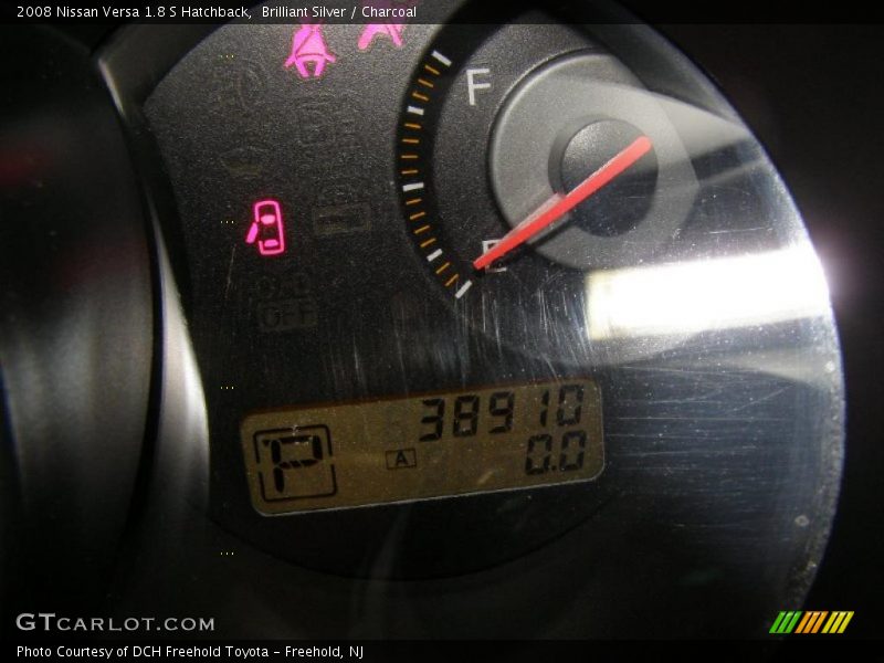 Brilliant Silver / Charcoal 2008 Nissan Versa 1.8 S Hatchback