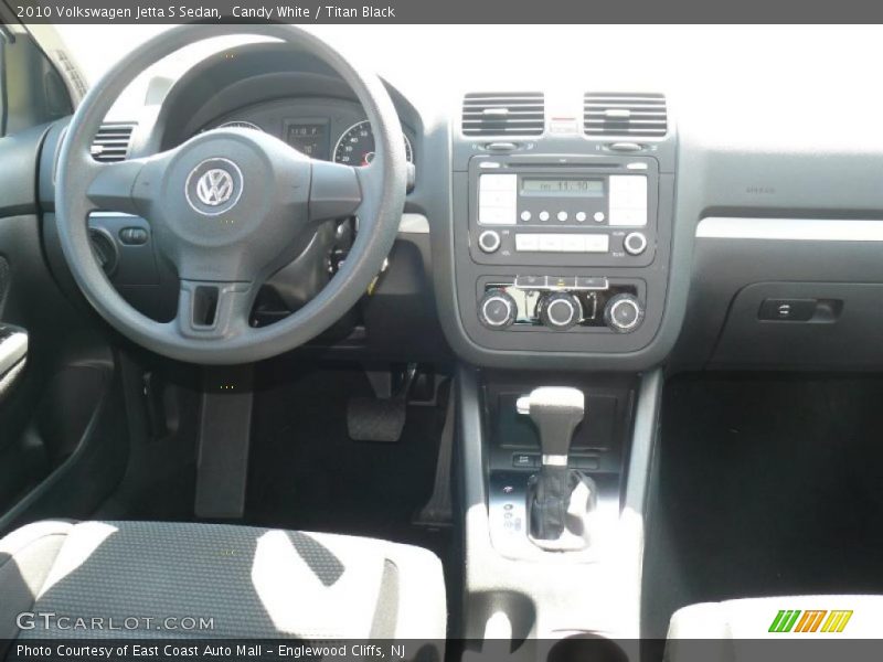 Candy White / Titan Black 2010 Volkswagen Jetta S Sedan