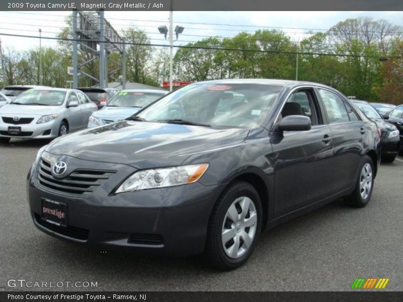Magnetic Gray Metallic / Ash 2009 Toyota Camry LE