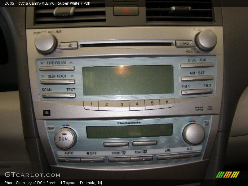 Super White / Ash 2009 Toyota Camry XLE V6