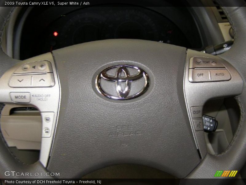 Super White / Ash 2009 Toyota Camry XLE V6