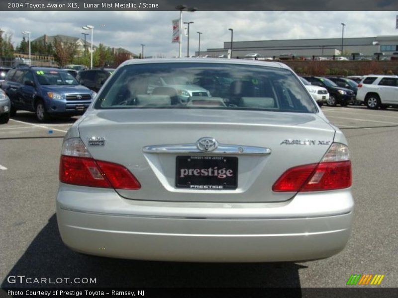 Lunar Mist Metallic / Stone 2004 Toyota Avalon XLS