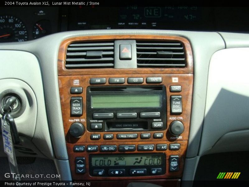 Lunar Mist Metallic / Stone 2004 Toyota Avalon XLS