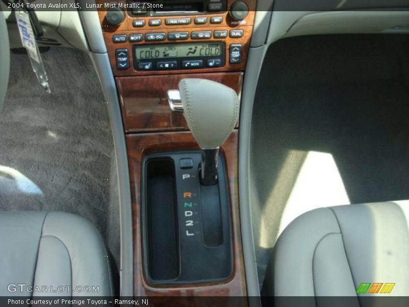 Lunar Mist Metallic / Stone 2004 Toyota Avalon XLS