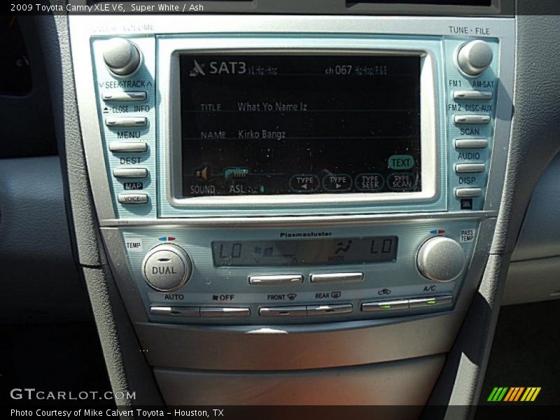 Super White / Ash 2009 Toyota Camry XLE V6