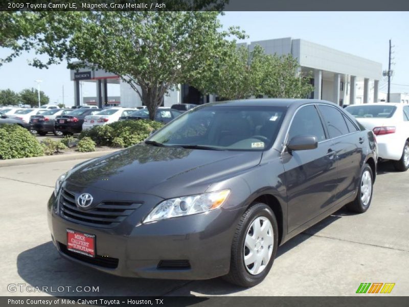 Magnetic Gray Metallic / Ash 2009 Toyota Camry LE