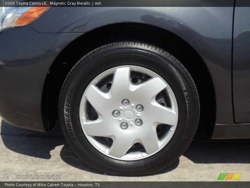 Magnetic Gray Metallic / Ash 2009 Toyota Camry LE