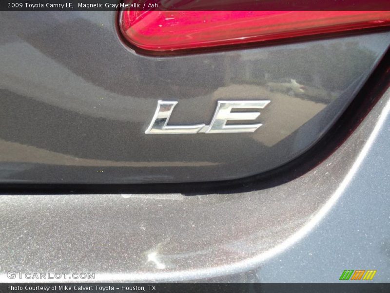 Magnetic Gray Metallic / Ash 2009 Toyota Camry LE