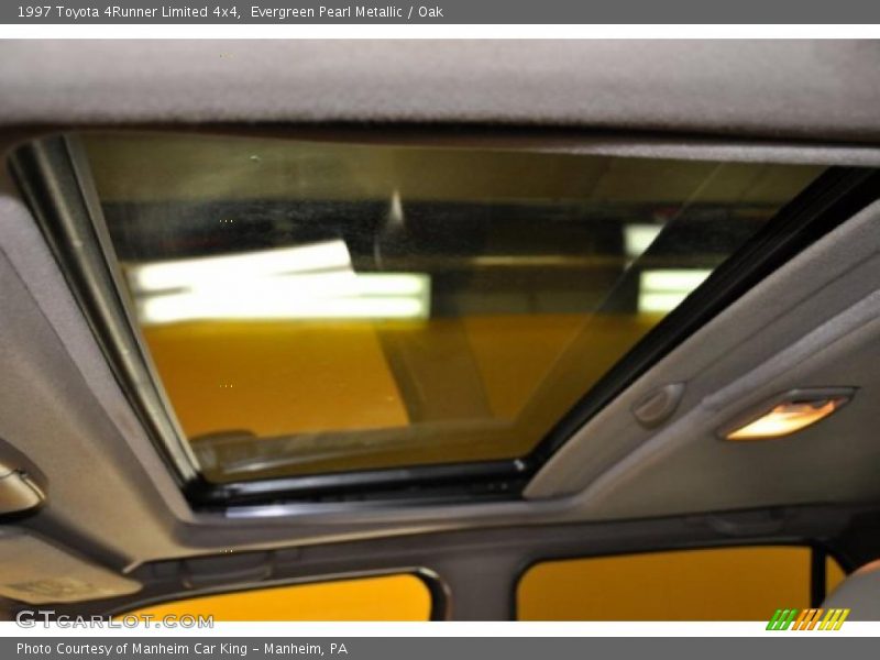 Evergreen Pearl Metallic / Oak 1997 Toyota 4Runner Limited 4x4