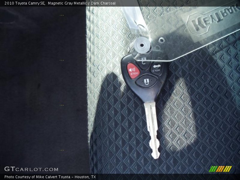 Magnetic Gray Metallic / Dark Charcoal 2010 Toyota Camry SE