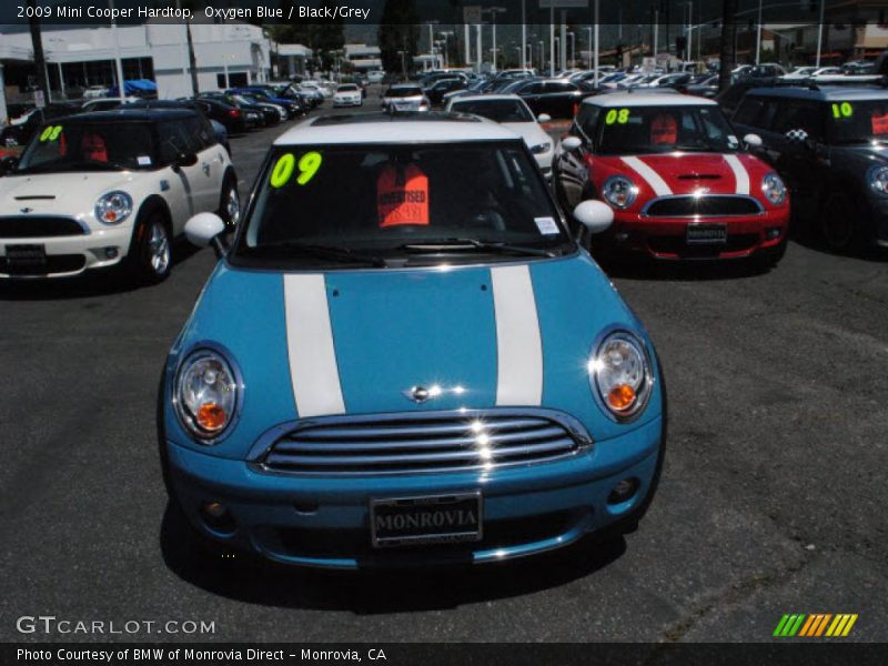 Oxygen Blue / Black/Grey 2009 Mini Cooper Hardtop
