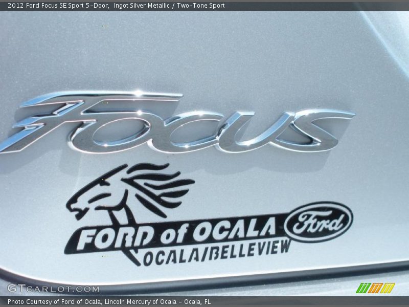 Ingot Silver Metallic / Two-Tone Sport 2012 Ford Focus SE Sport 5-Door