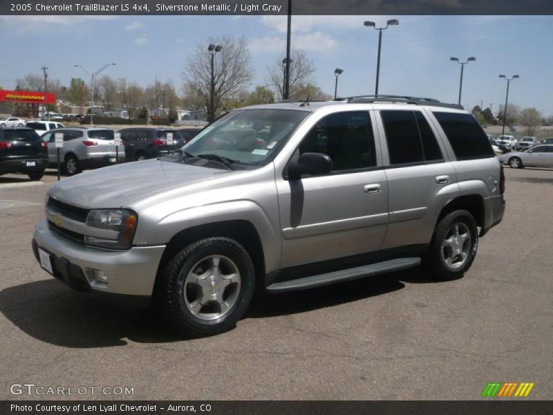 Silverstone Metallic / Light Gray 2005 Chevrolet TrailBlazer LS 4x4