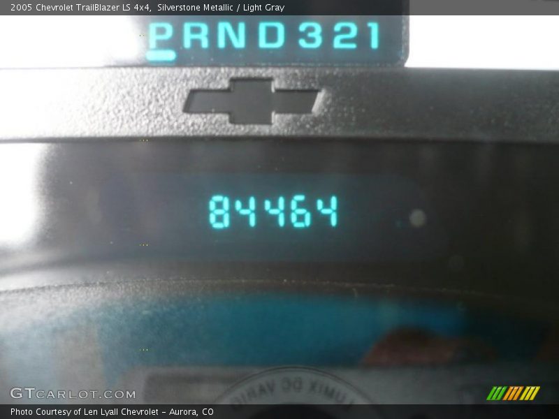 Silverstone Metallic / Light Gray 2005 Chevrolet TrailBlazer LS 4x4