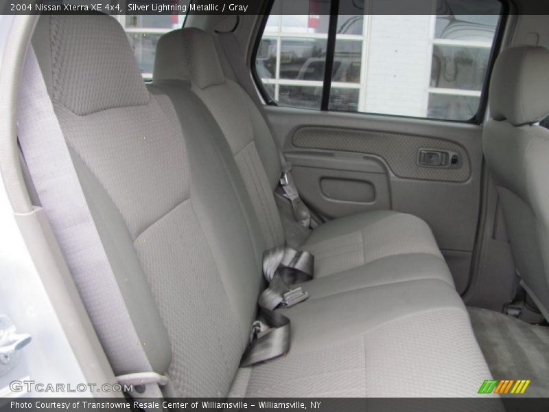 Silver Lightning Metallic / Gray 2004 Nissan Xterra XE 4x4