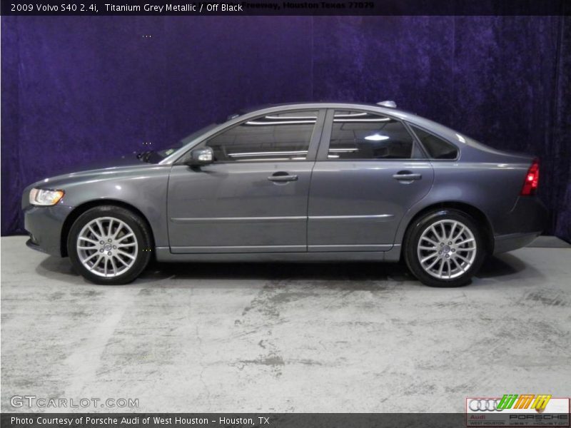 Titanium Grey Metallic / Off Black 2009 Volvo S40 2.4i