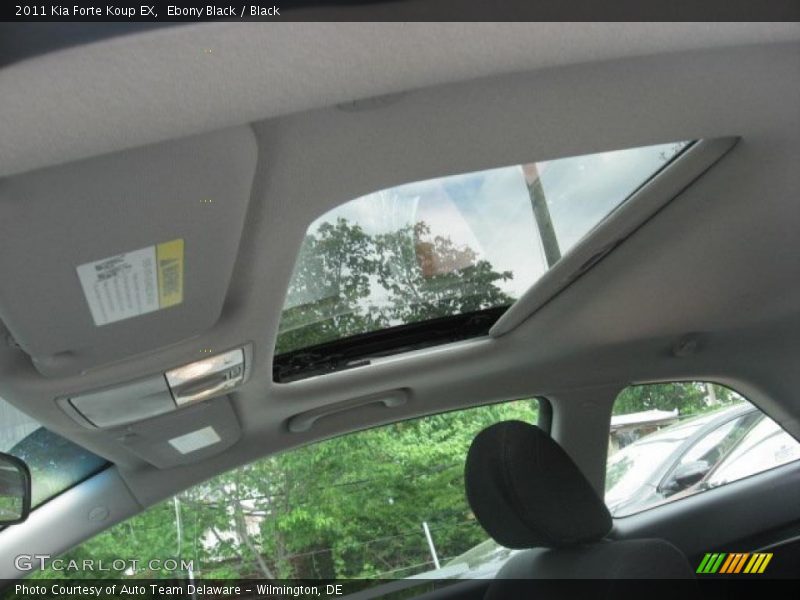 Ebony Black / Black 2011 Kia Forte Koup EX