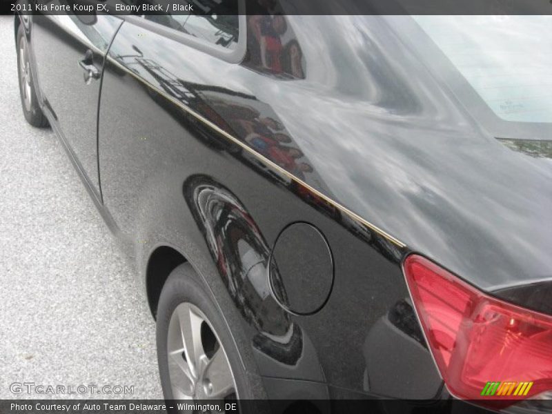 Ebony Black / Black 2011 Kia Forte Koup EX